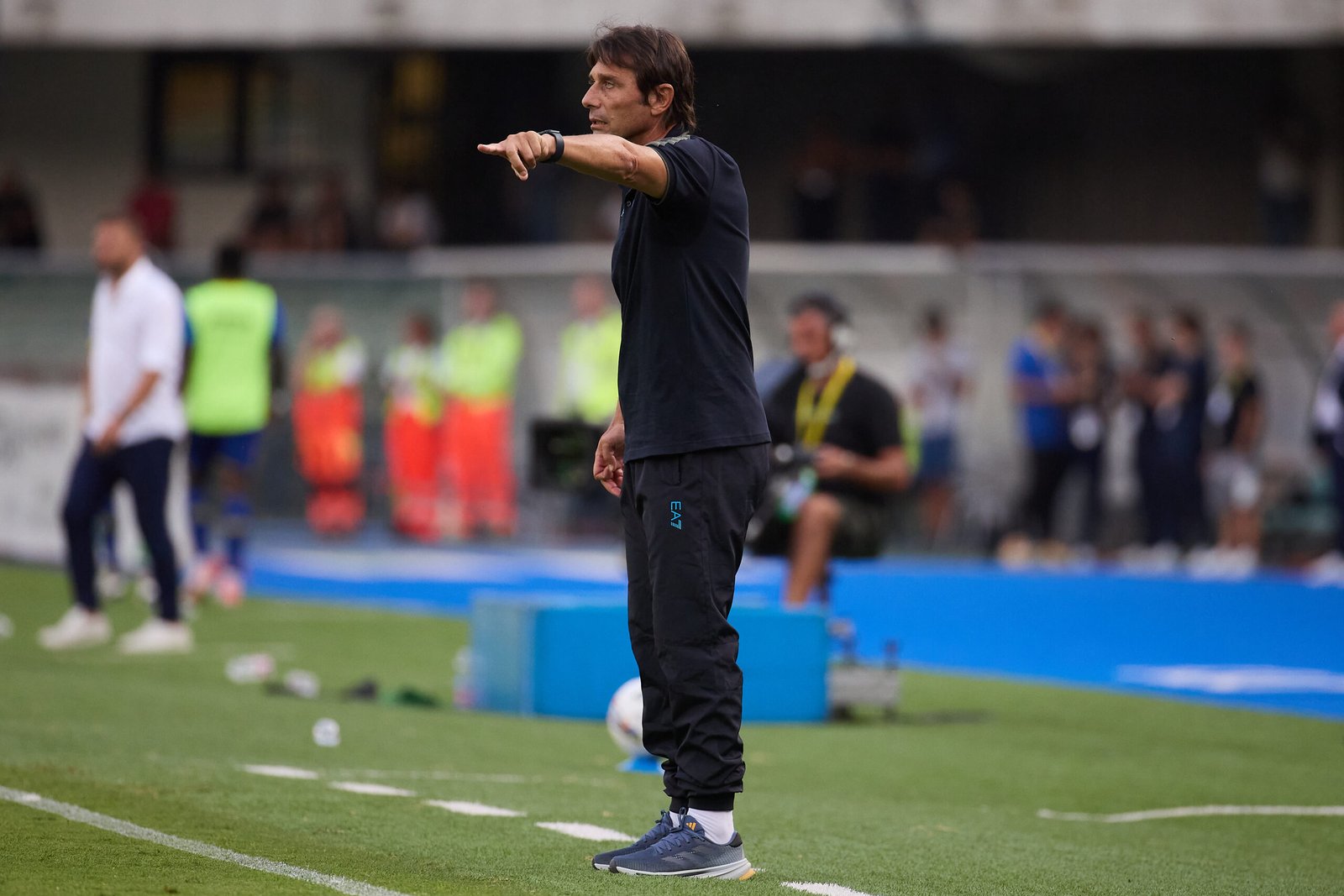 napoles entrenador conte