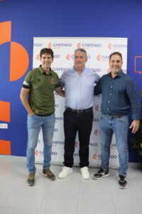 Duda posa junto a Alfonso Martínez (Cartago Telecom) y ... tras terminar la rueda de prensa. Fuente: Jimbee Cartagena