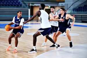 Imagen de un entrenamiento de esta semana del Alimerka Oviedo. Fuente: @oviedocb
