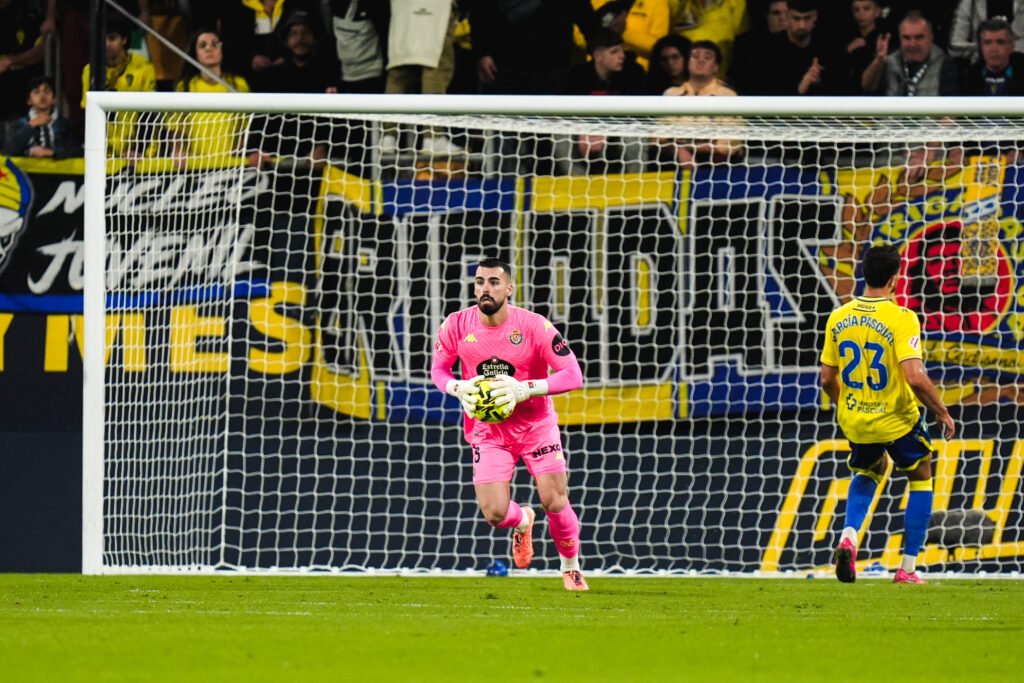 San Guilherme salva al Real Valladolid. Fuente @realvalladolid